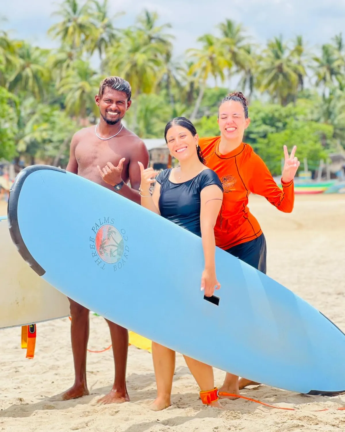Group surf lesson for 2 people Arugam bay